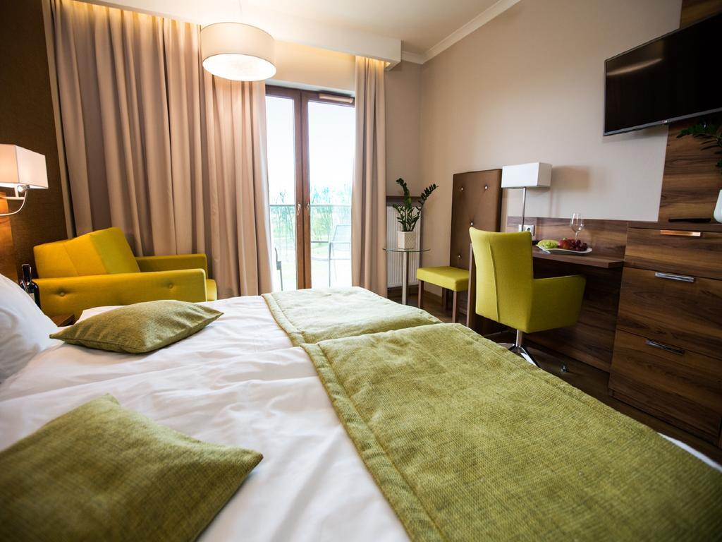 סולק-זדאוז' Mineral Hotel Malinowy Raj מראה חיצוני תמונה
